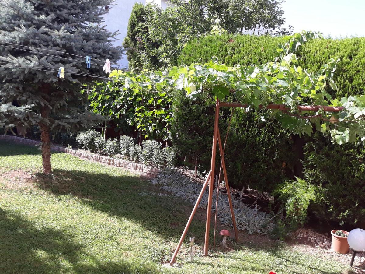 Lázár Apartmanok Hévíz Esterno foto