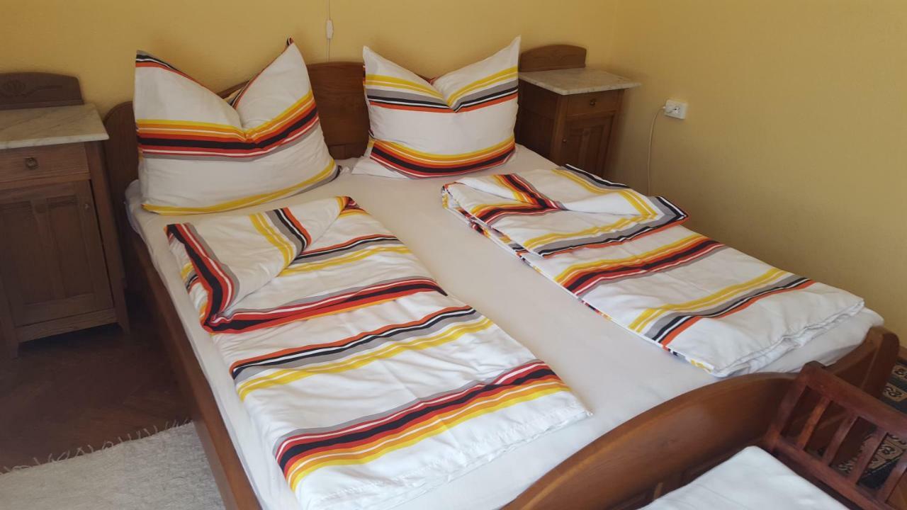 Lázár Apartmanok Hévíz Esterno foto